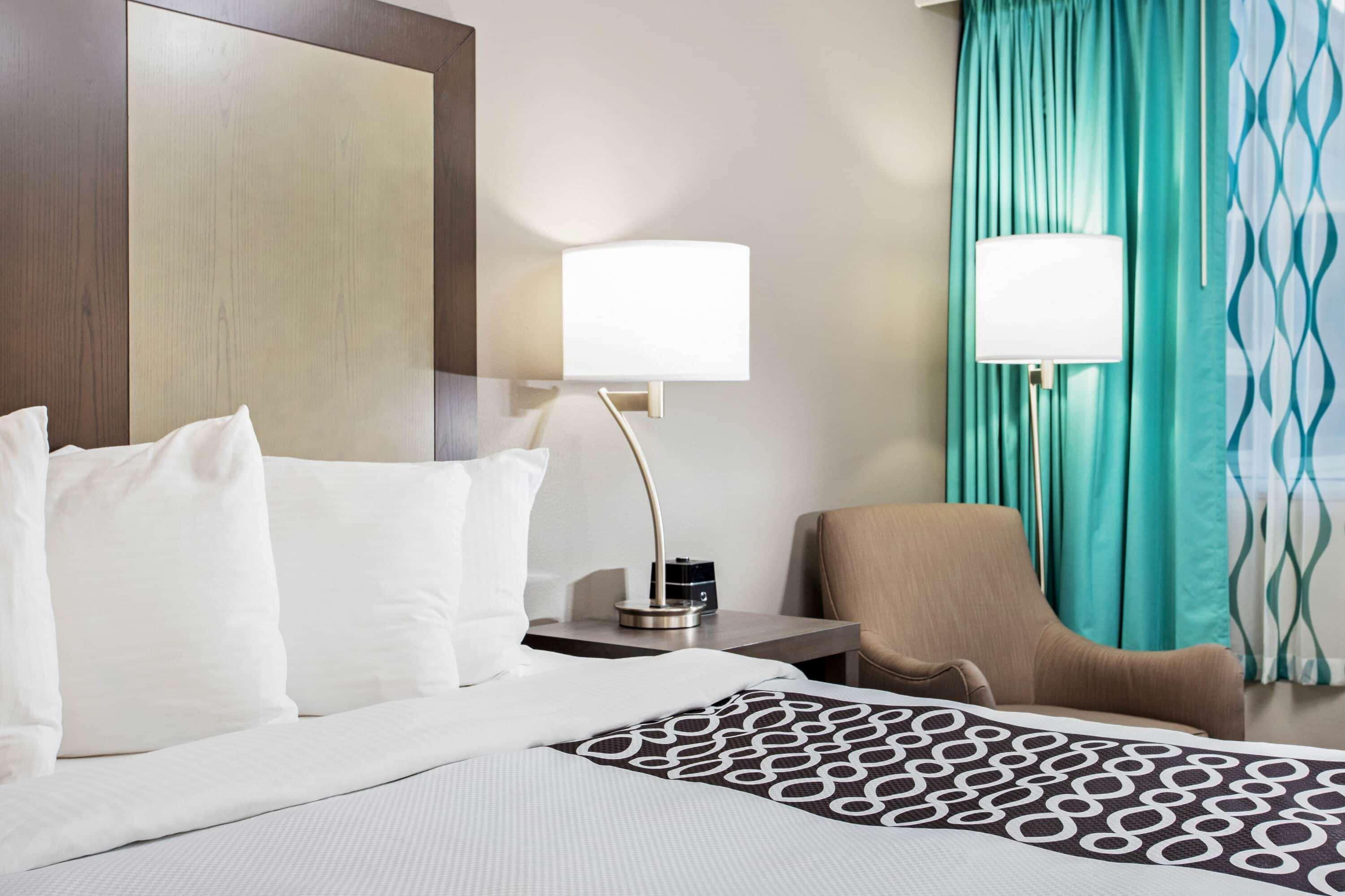 La Quinta Inn & Suites By Wyndham Indianapolis Downtown Экстерьер фото